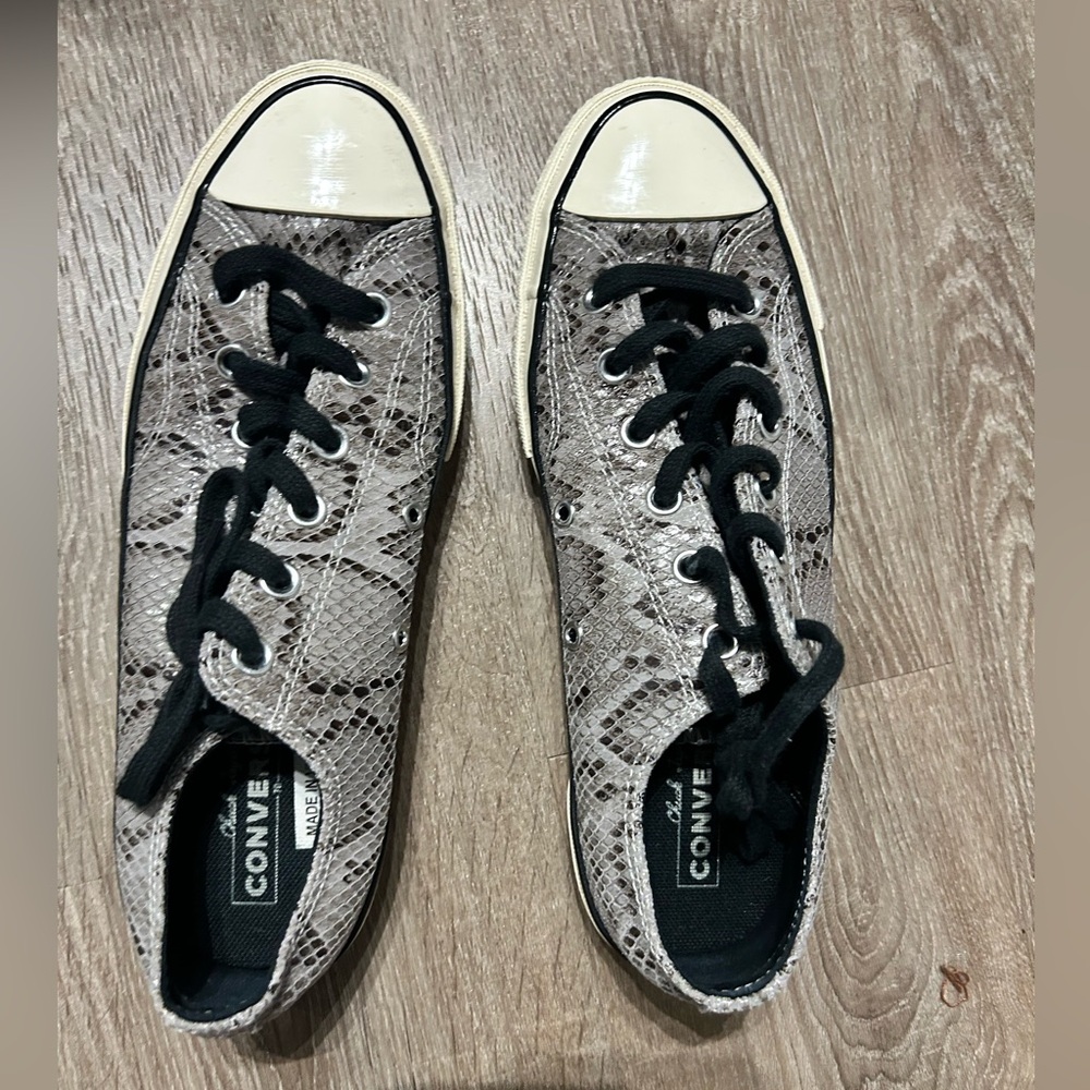 Converse Chuck Taylor’s Gray Snakeskin Pattern Sneakers